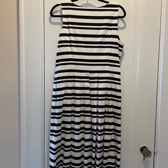 WHBM sleeveless cotton dress midi size 12 - Picture 3 of 5